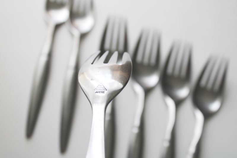 photo of mod vintage Amere Japan stainless flatware pattern AEF1, spork shaped forks, spoons & knives #7