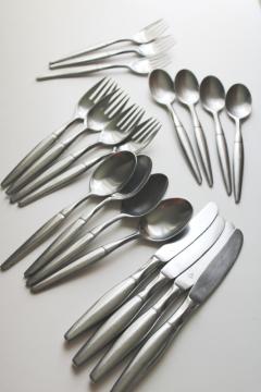 catalog photo of mod vintage Amere Japan stainless flatware pattern AEF1, spork shaped forks, spoons & knives 
