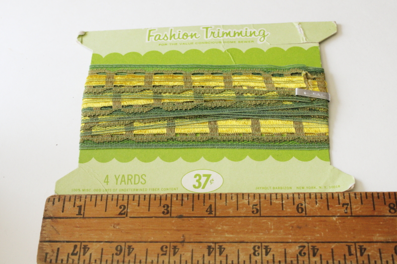 photo of mod vintage Barbizon lingerie lace edging, 60s 70s fashion trim for home sewing, avocado green w/ yellow #6