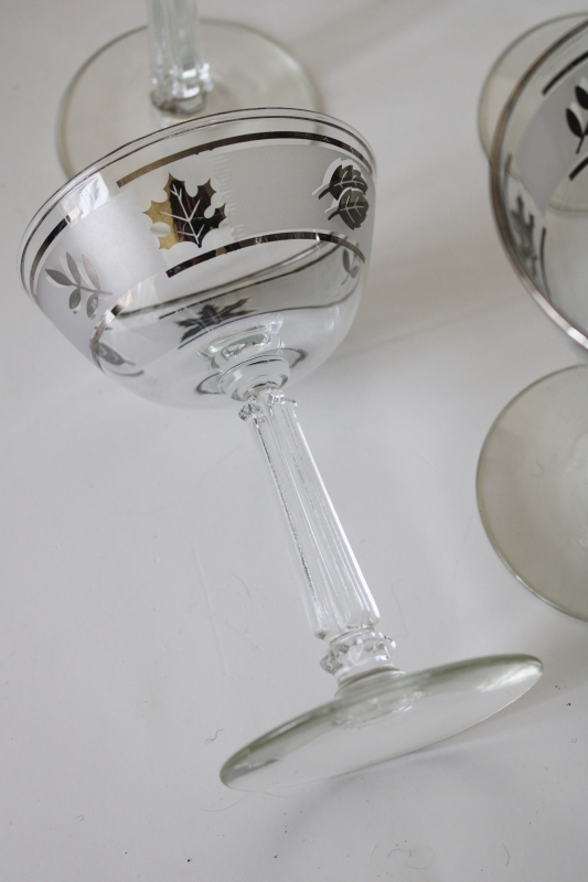 photo of mod vintage Libbey coupe shape champagne or cocktail glasses, silver foliage leaves pattern glass #3