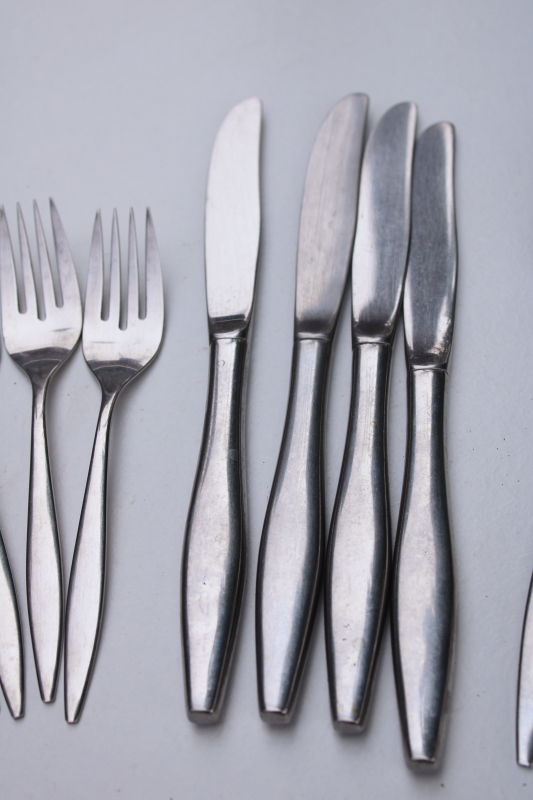 Lot Of 100 Silverplate Dinner Knives – Simple Elegant Patterns – Craft Grade Flatware