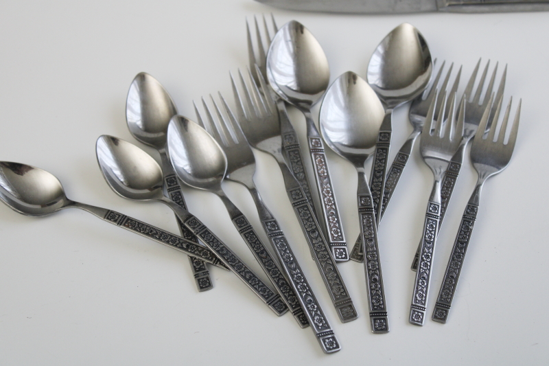 photo of mod vintage Wm Rogers Oneida deluxe stainless flatware Dominica pattern retro flowers #2