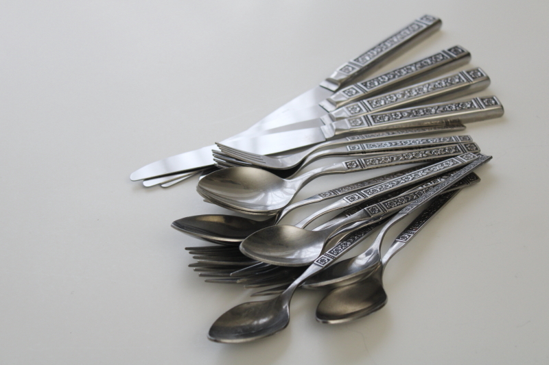 photo of mod vintage Wm Rogers Oneida deluxe stainless flatware Dominica pattern retro flowers #5