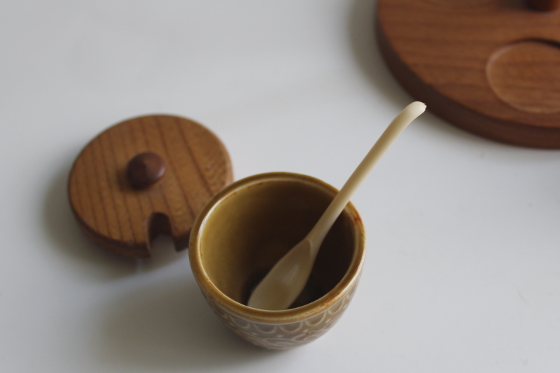 photo of mod vintage ceramic condiment set w/ teak wood tray, pot w/ spoon S&P shakers  #3