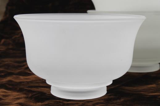 photo of mod vintage frosted glass salad bowls set, Indiana / Tiara frosty white glass #4