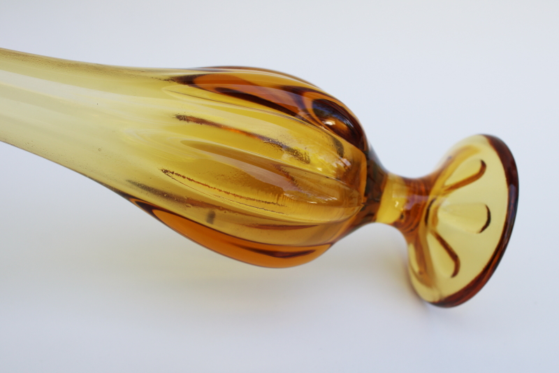 photo of mod vintage swung shape bud vase, hand blown art glass retro harvest gold amber glass #3