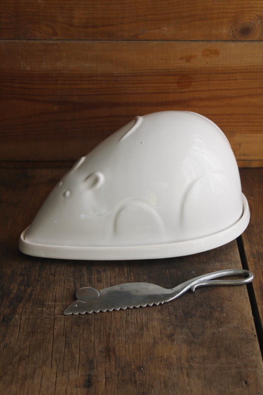 photo of modern Bellini style white mouse covered cheese plate w/ mouse shaped cheese server knife #1
