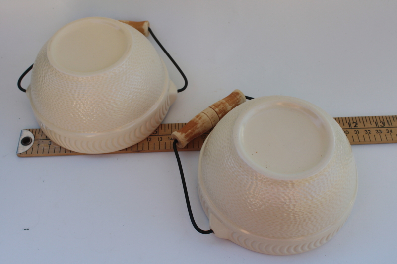 photo of modern farmhouse ceramic bowls w/ wire handles, 1990s vintage primitive stoneware style #3