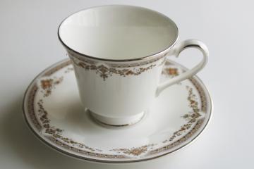 never used vintage Royal Doulton china tea cup & saucer set, Repton pattern 