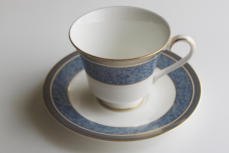 photo of never used vintage Royal Doulton china tea cup & saucer set, St Pauls pattern  #2