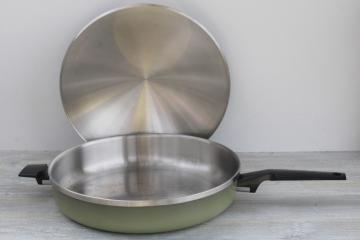 catalog photo of never used vintage West Bend avocado green cookware, 12 inch skillet frying pan w/ lid
