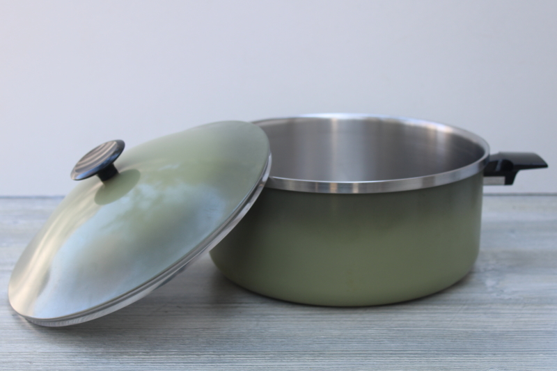 photo of never used vintage West Bend avocado green cookware, 5 qt stock pot or dutch oven w/ lid #3