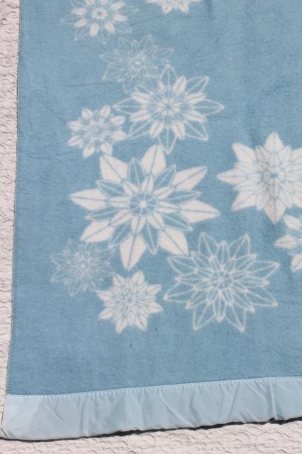 photo of never used vintage acrylic blanket, reversible blue & white flowers & snowflakes #3