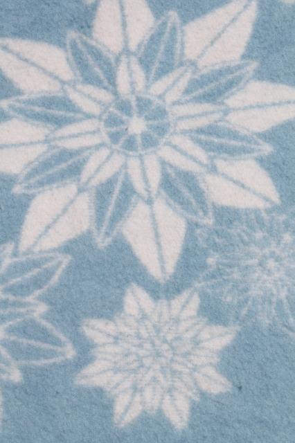 photo of never used vintage acrylic blanket, reversible blue & white flowers & snowflakes #4