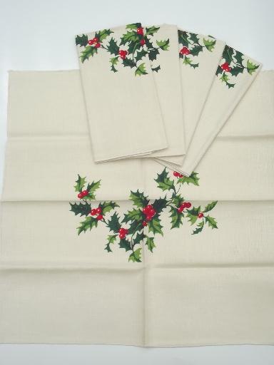 photo of never used vintage linen dinner napkins, red & green Christmas holly print #1