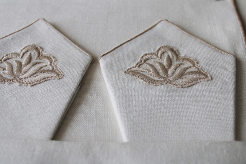 photo of never used vintage table linens, ivory linen or cotton placemats & cloth napkins set #3