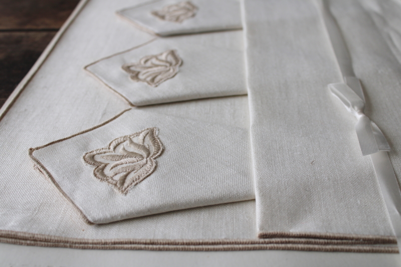 photo of never used vintage table linens, ivory linen or cotton placemats & cloth napkins set #4