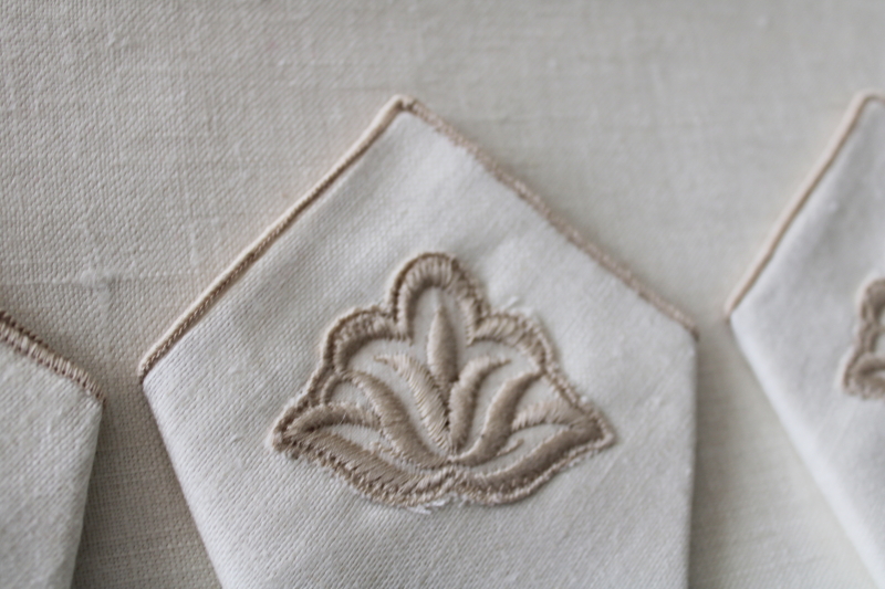 photo of never used vintage table linens, ivory linen or cotton placemats & cloth napkins set #6