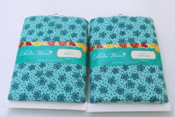 catalog photo of new Pioneer Woman cotton fabric lot of two 1 yard cuts Lorelei Ditsy floral print aqua w/ teal