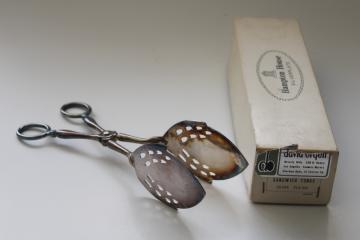 catalog photo of new in box mid century vintage silver plated sandwich tongs, fancy server for tea sandwiches