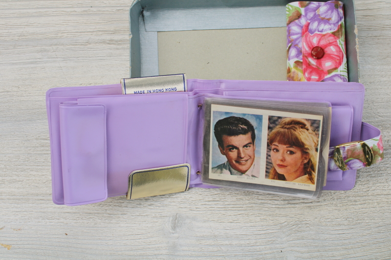 photo of new in box vintage Hong Kong groovy floral plastic key case & wallet w/ photo holder sleeve #4