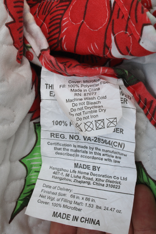 photo of new in pkg quilted bedspread, Christmas quilt w/ vintage style red & green holiday print twin size #2