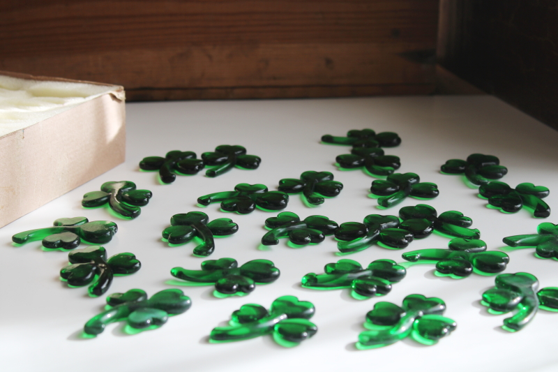 photo of new old stock 24 lampwork art glass shamrocks, emerald green glass clover table decorations #1