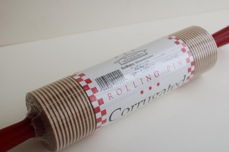 photo of new old stock Bethany House rolling pin, corrugated maple hard wood w/ red handles #2