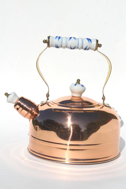 photo of new old stock vintage copper tea kettle, shiny copper teapot w/ blue & white china handle #2