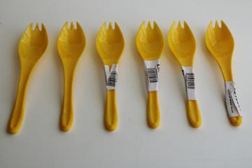 new old stock vintage plastic sporks, Scandinavian mod style utensils bright yellow