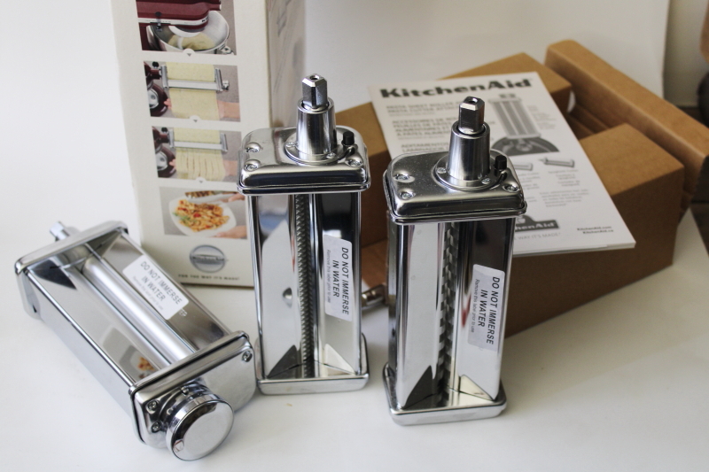 photo of new open box KitchenAid mixer attachments, pasta roller & cutter set, wide & narrow cutters #8