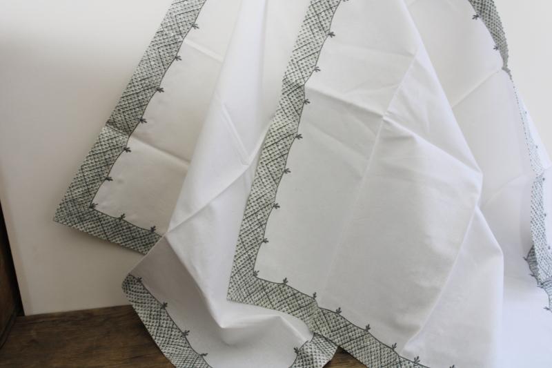 photo of new w/ tags Williams Sonoma cotton napkins, grey embroidered lattice on white #4