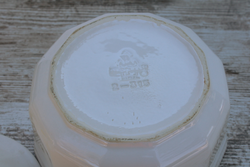 photo of new w/ label vintage 2 quart casserole w/ lid, Pfaltzgraff Heritage white stoneware  #6