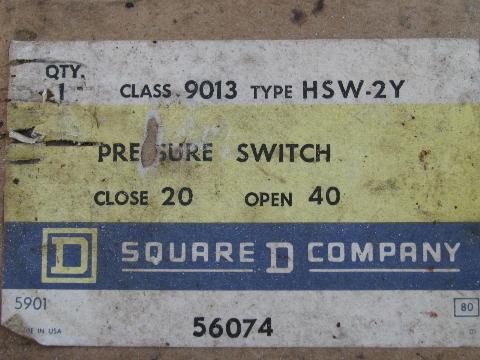 photo of new-old-stock Square D HSW-2Y industrial pressure switch, original instructions and box #4