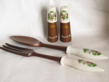 catalog photo of north woods Wisconsin souvenir, vintage salad set w/ deer camp cabin theme