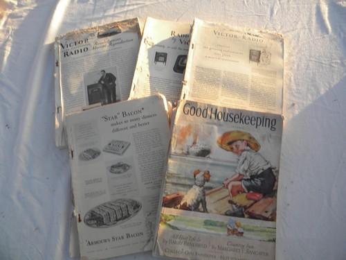 photo of old 1920s and 30s Good Housekeeping magazines vintage graphics/advertising #1