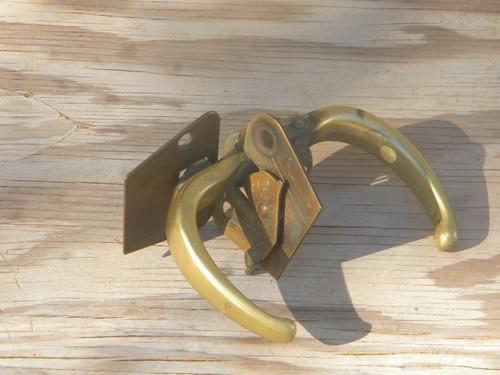 photo of old 1930s deco vintage solid brass screen or porch door latch handle #1