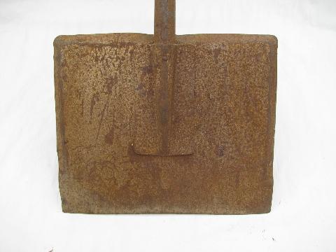 photo of old 1930s vintage steel snow shovel, primitive farm tool #3