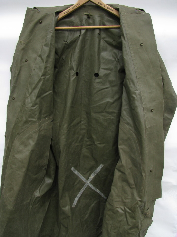 photo of old 1945 olive drab WWII dismounted soldier/sentry rubber raincoat #4