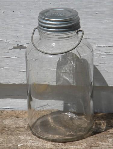 photo of old 2 qt glass storage jars w/wire handles, vintage breakfast syrup label #3