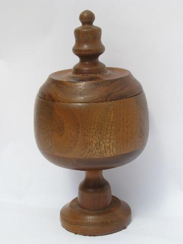 photo of old American treenware, vintage solid walnut turned wood covered box #1