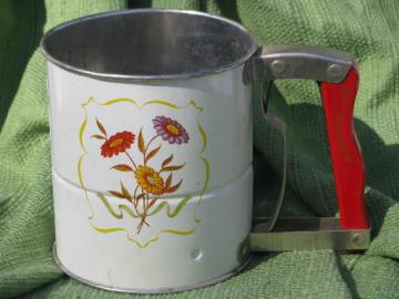 catalog photo of old Androck Hand-i-Sift flour sifter, vintage kitchen window flower print