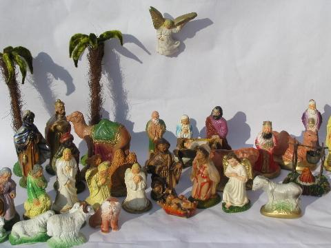 photo of old Christmas nativity scene set, lot of creche figures & animals, vintage Italy #1