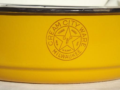 photo of old Cream City enamel ware ring pan, vintage yellow enamelware food mold #5