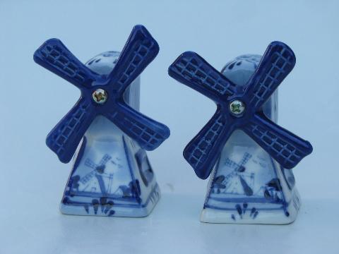 photo of old Dutch windmill S&P shakers, Delft blue and white china salt and pepper #1