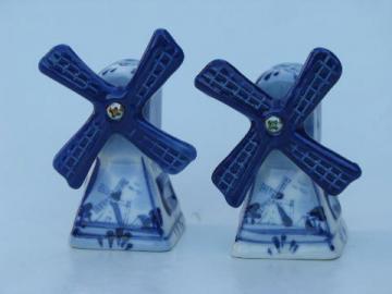 catalog photo of old Dutch windmill S&P shakers, Delft blue and white china salt and pepper