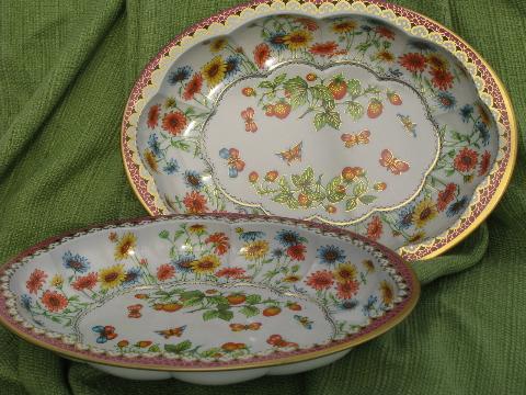 photo of old English tole bowls, strawberry floral chintz, vintage Daher ware #1