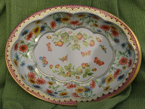 photo of old English tole bowls, strawberry floral chintz, vintage Daher ware #2