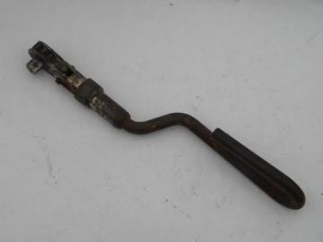 catalog photo of old Ford Model A vintage ratchet wrench for early auto tool kit Bog Mfg