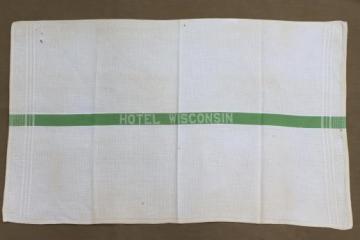 catalog photo of old Hotel Wisconsin cotton towel, vintage souvenir from famous Milwaukee landmark